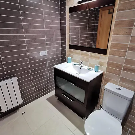 Ideal En Llanca: Terraza, Parking Y Cerca De La Playa - Es-89-87 Apartment